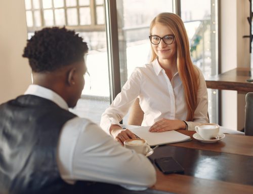 Comment parler de son employeur en entretien ?