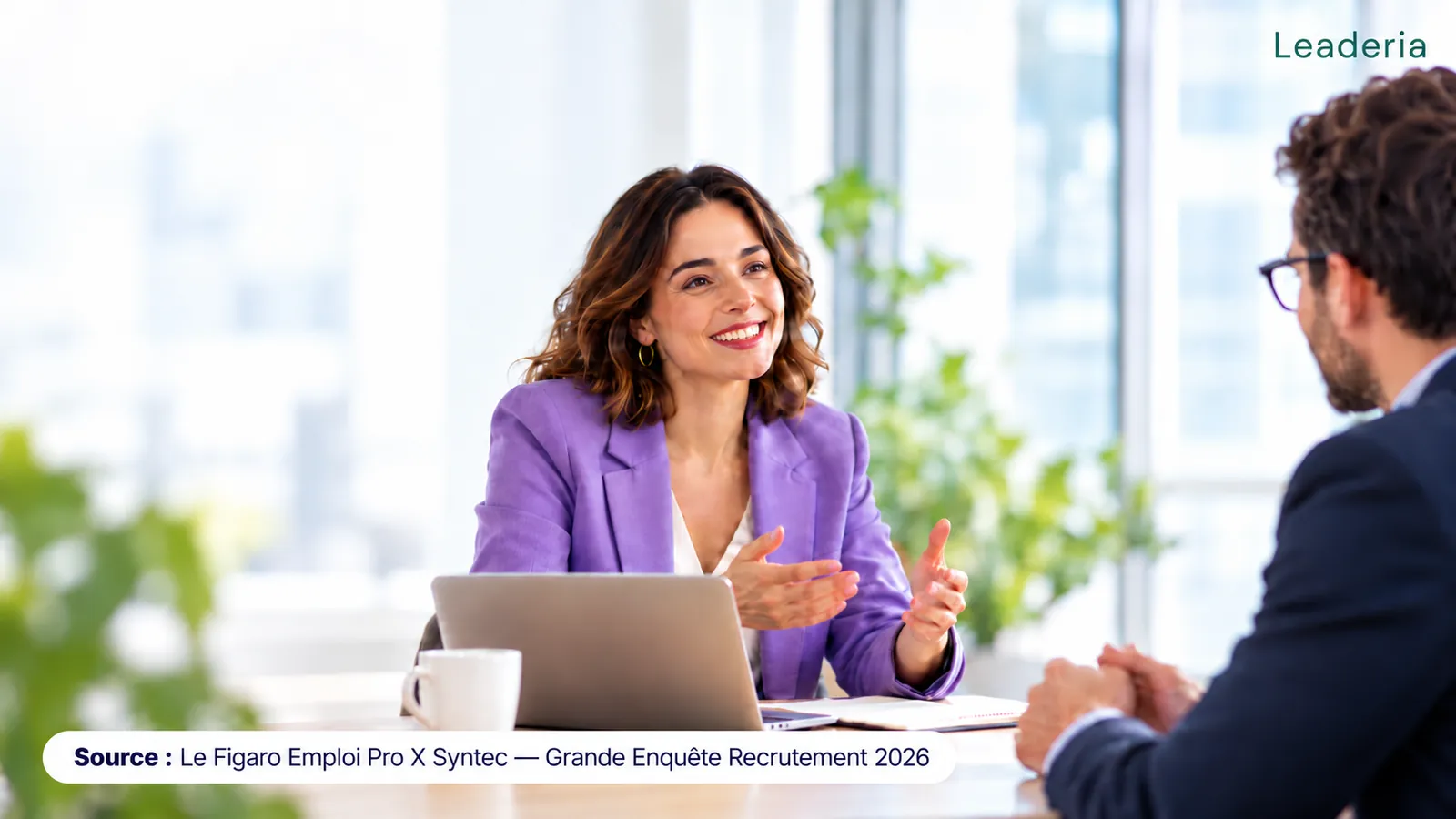 ntretien de recrutement entre une candidate et un consultant